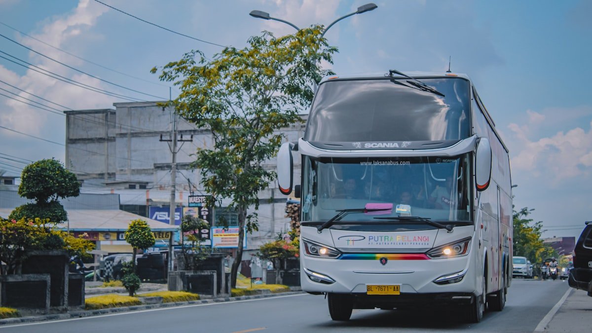 MERCEDES TOURISMO 50